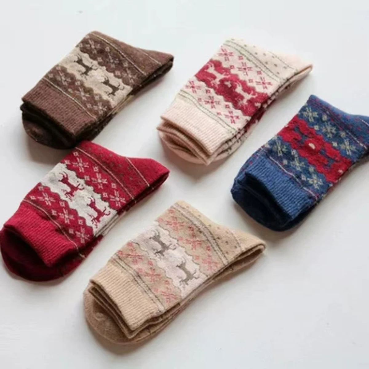 5 pairs of Christmas socks, autumn and winter warm Christmas deer socks, unisex, Christmas atmosphere outfit, women's gift