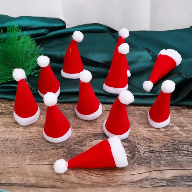 Mini Santa Hat Wine Bottle Covers – Cute Red Velvet Bottle Toppers & Silverware Pouch for Christmas Dinner Party Table Decor