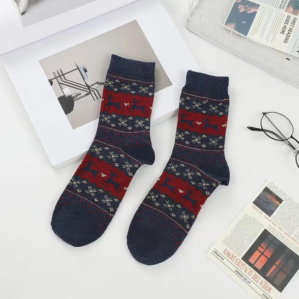 5 pairs of Christmas socks, autumn and winter warm Christmas deer socks, unisex, Christmas atmosphere outfit, women's gift
